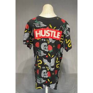 HUSTLE graphic tee‎ tattoo-style print sz L streetwear urban bold festival